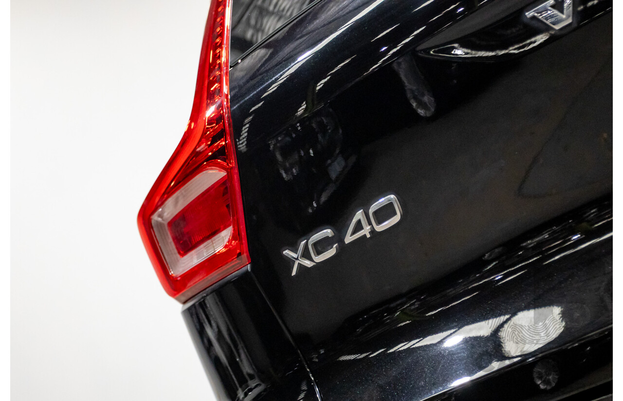 09/2018 Volvo XC40 T4 INSCRIPTION (AWD) 536 MY19 4D Wagon Onyx Black Turbo 2.0L