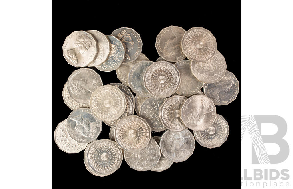 Australian Commemorative Fifty Cents Including 1970 Cook, 1977 Jubilee(15) 1982 Commonwealth Games(14) 1988 Bicentennial(4) 1976