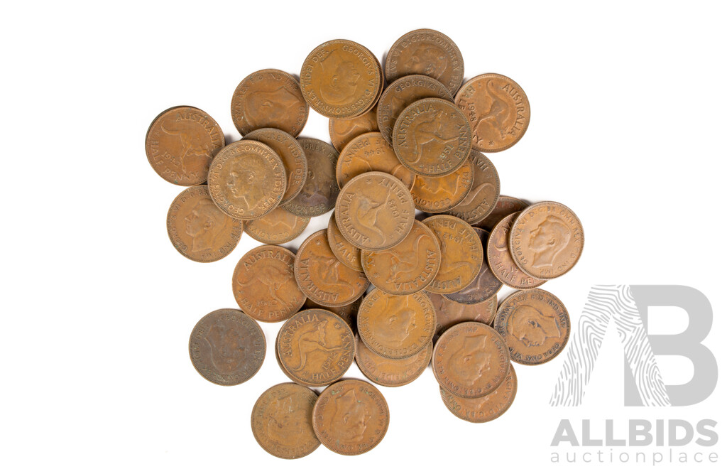 Australian KGVI Half Pennies Including 1942 (14) 1951(15) Consecutive 1944 to 1949