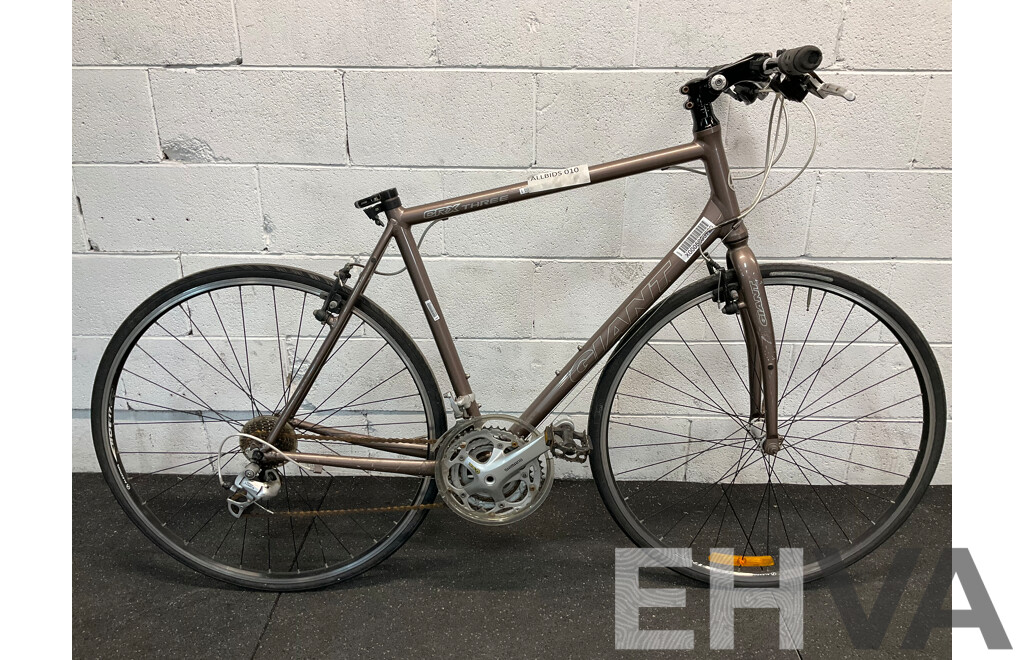 GIANT CRX Three Road Bike