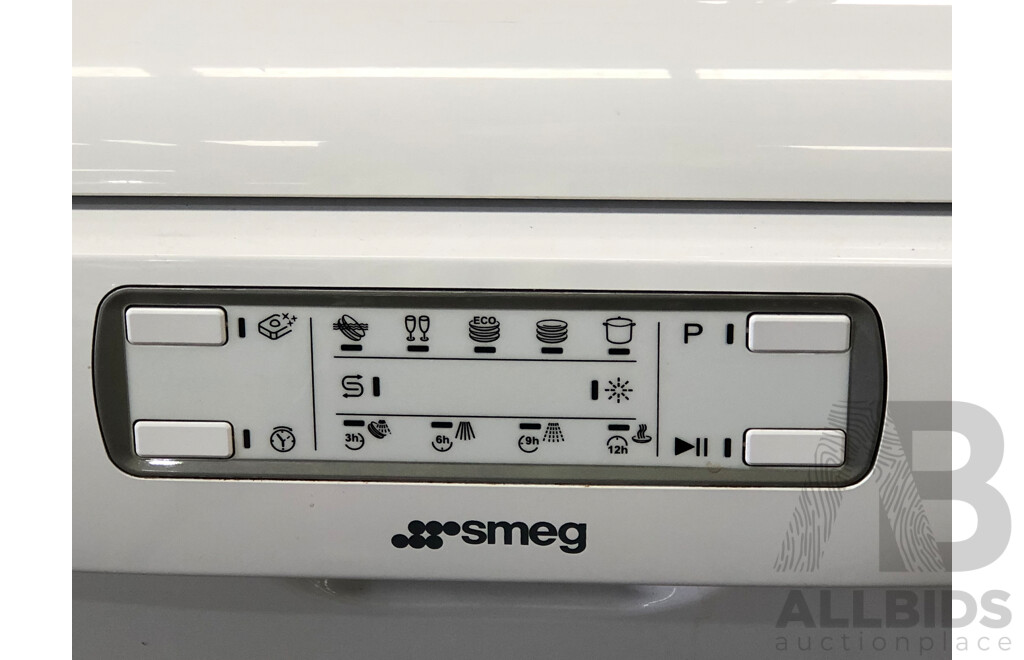 Smeg DWA149W Feestanding Dishwasher