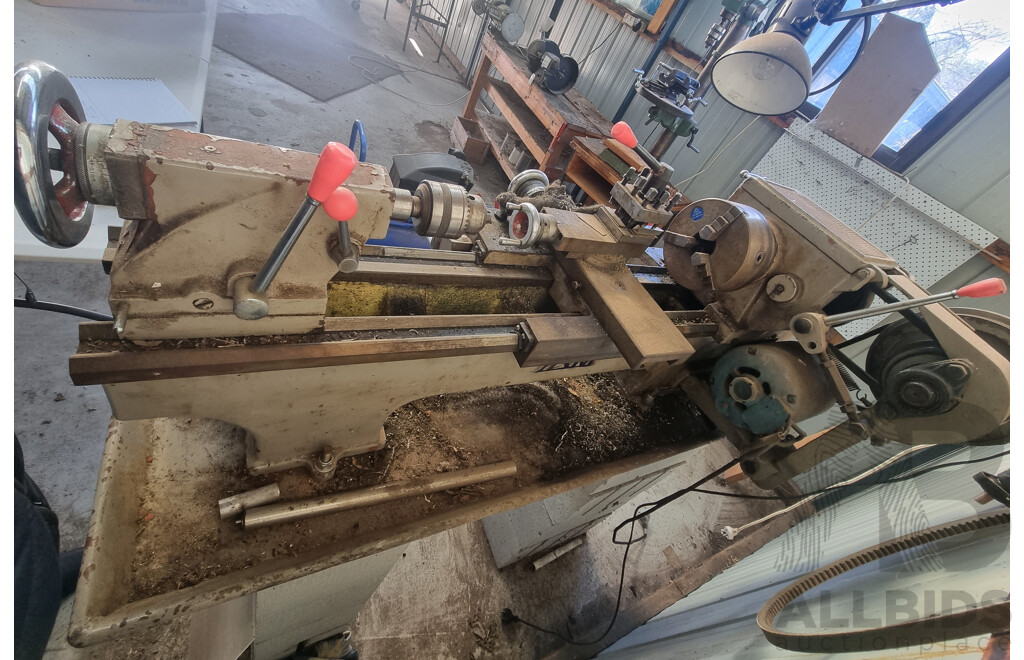09/1976, Lantaine Machinery Co, Precision Metal Benchtop Lathe