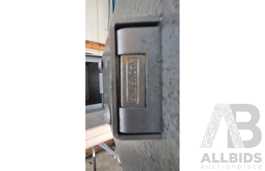 Jackson's Safe with Key