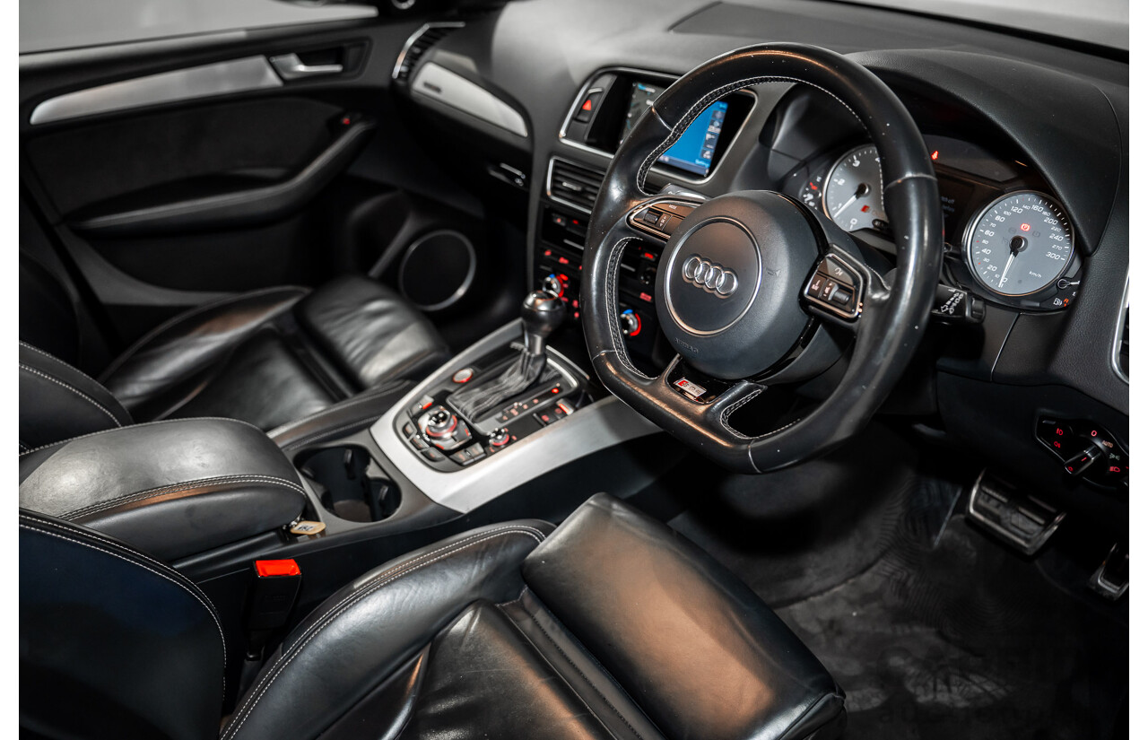 06/2016 Audi SQ5 3.0 TDI Quattro (AWD) 8R MY16 5d Wagon Mythos Black Metallic Twin Turbo V6 Diesel 3.0L