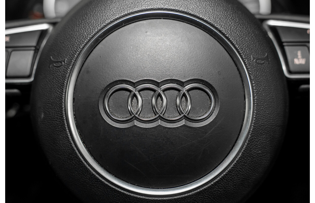 06/2016 Audi SQ5 3.0 TDI Quattro (AWD) 8R MY16 5d Wagon Mythos Black Metallic Twin Turbo V6 Diesel 3.0L