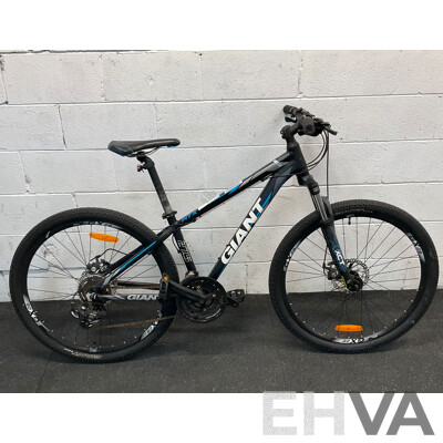 Giant 27.5'' ATX Bike
