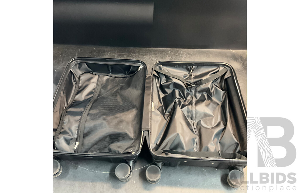 Swiss Dresden Small Suitcase