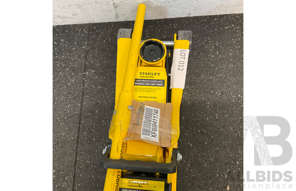 Stanley Low Profile Floor Jack  STHT82942-3 (1600KG)