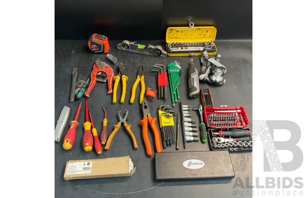 Assorted Hand Tools Includes Stanely, Sidchrome Tools Set