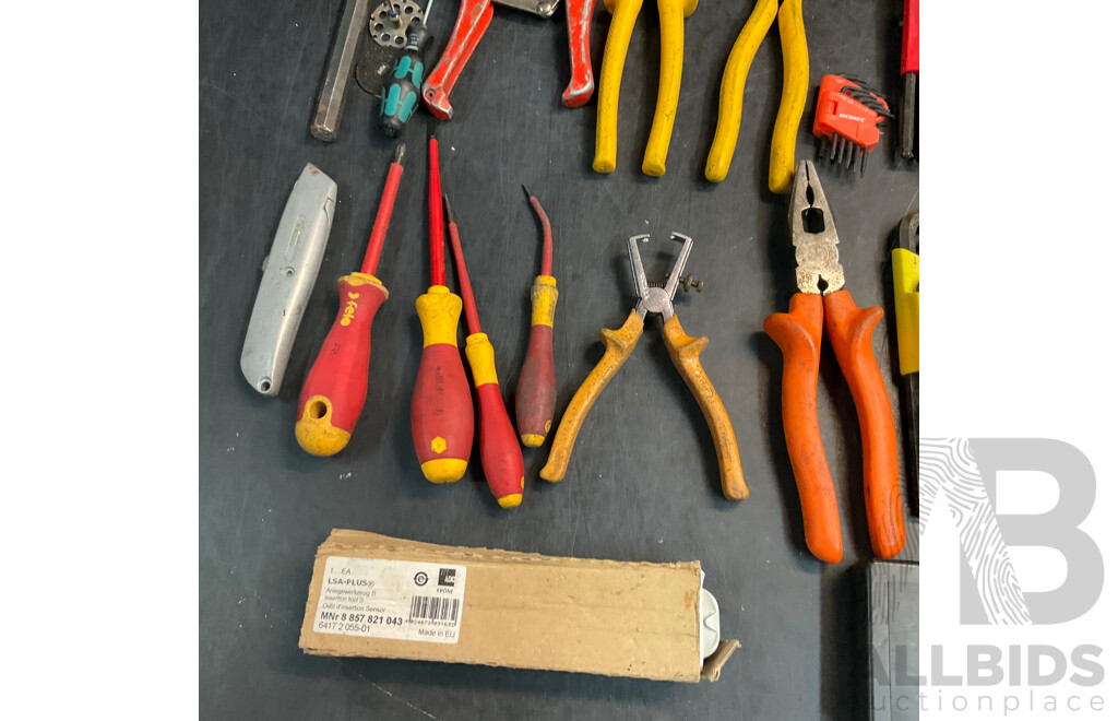 Assorted Hand Tools Includes Stanely, Sidchrome Tools Set