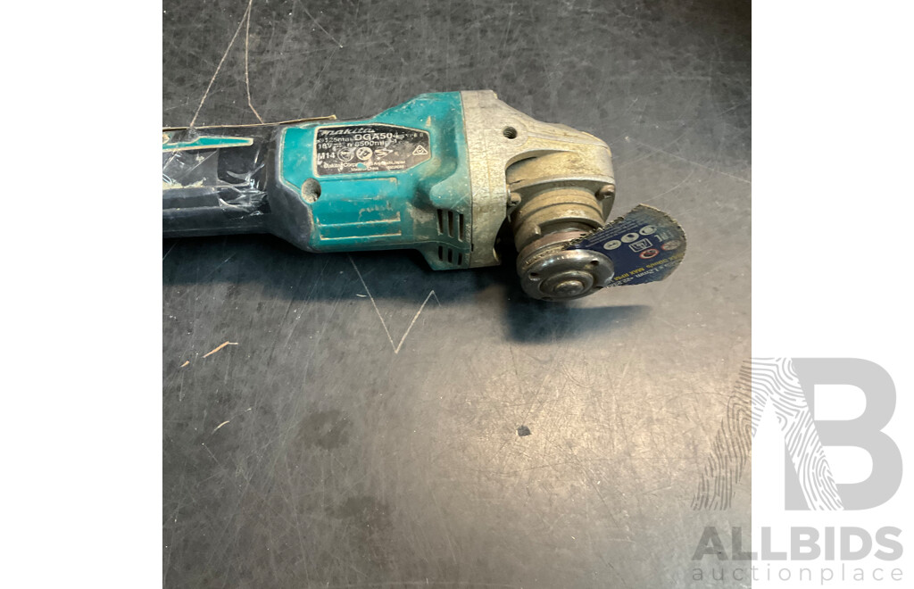 Makita DGA504 125mm Slide Switch Angle Grinder with Battery