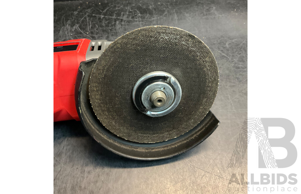 Milwaukee M18 FSAG 125 XPDB 125mm Braking Angle Grinder with Deadman Paddle Switch with 1 X Battery