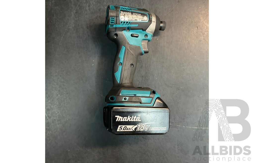 Makita DTD 154 18V Mobile Brushless Impact Driver with 1x Battery