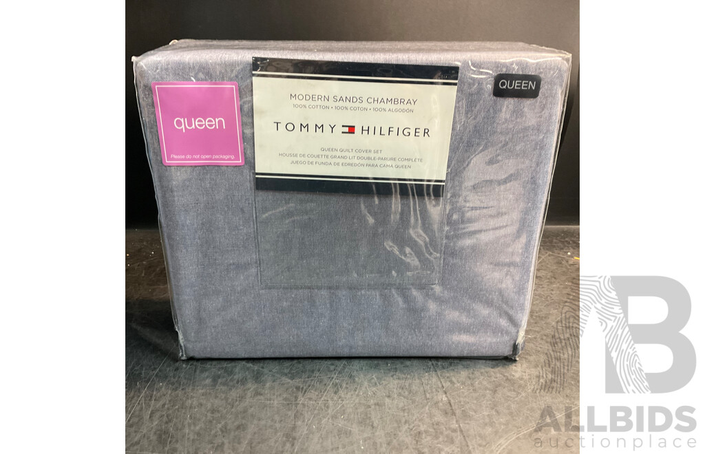TOMMY HILFIGER Modern Sands Chambray Queen Quilt Cover Set Blue - RRP $299.95