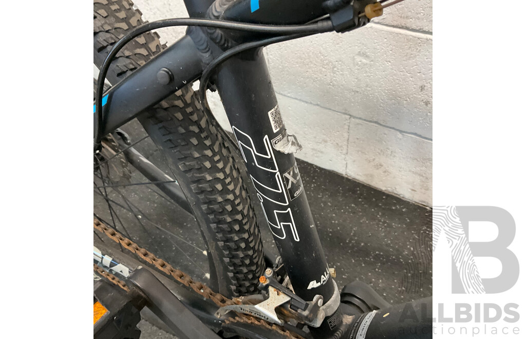 Giant 27.5'' ATX Bike