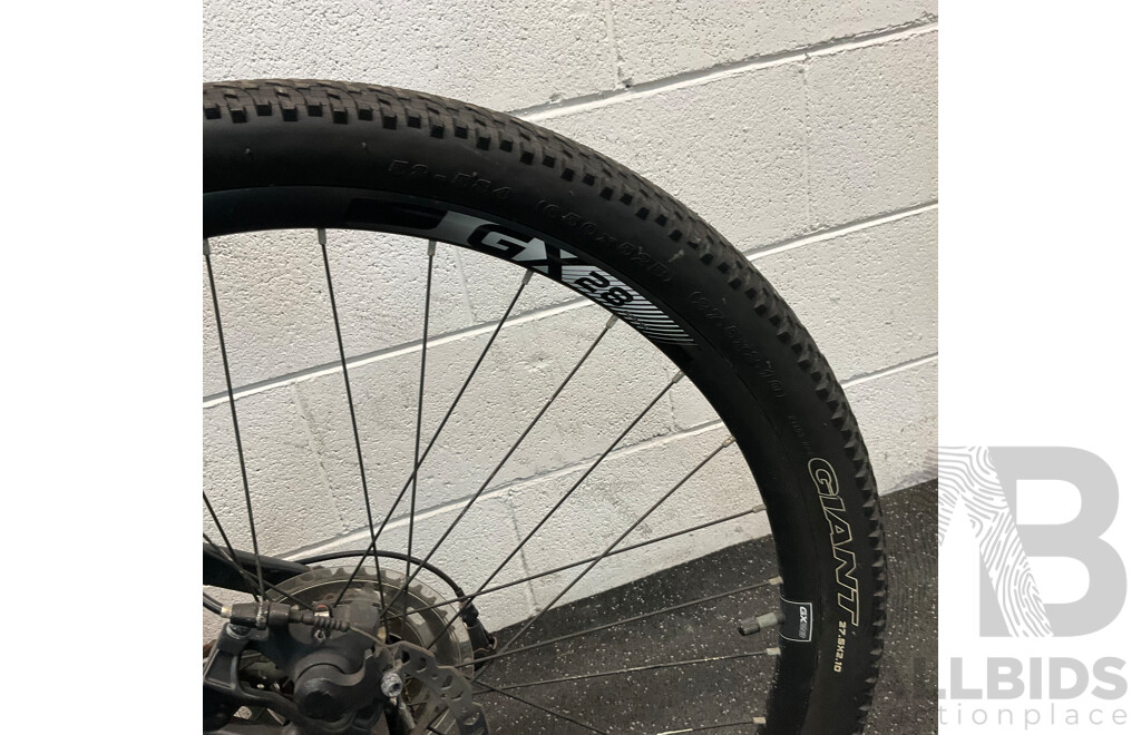 Giant 27.5'' ATX Bike