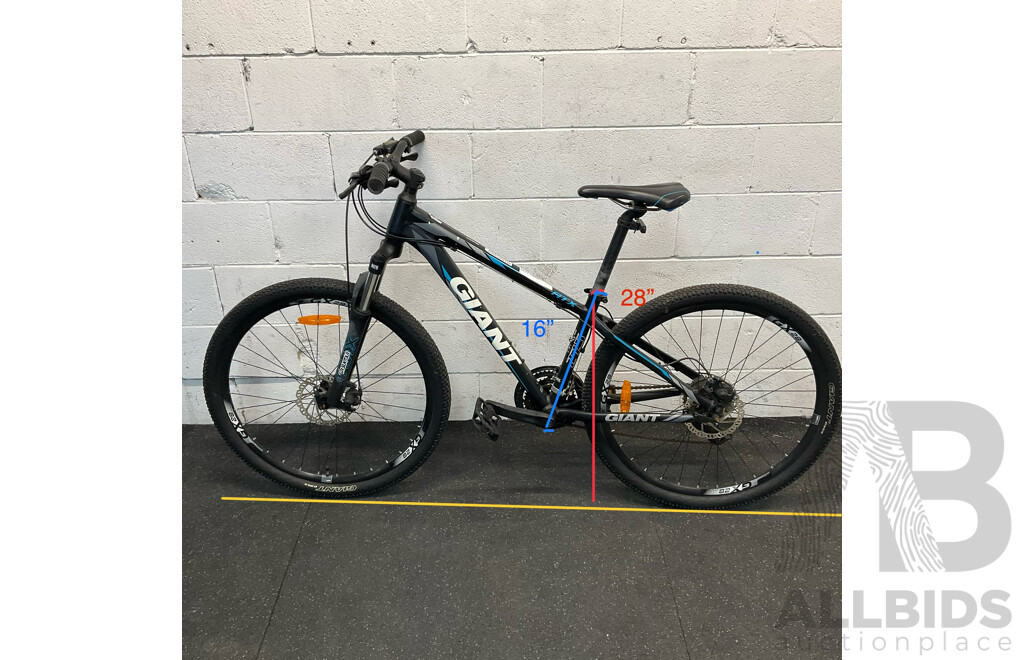 Giant 27.5'' ATX Bike