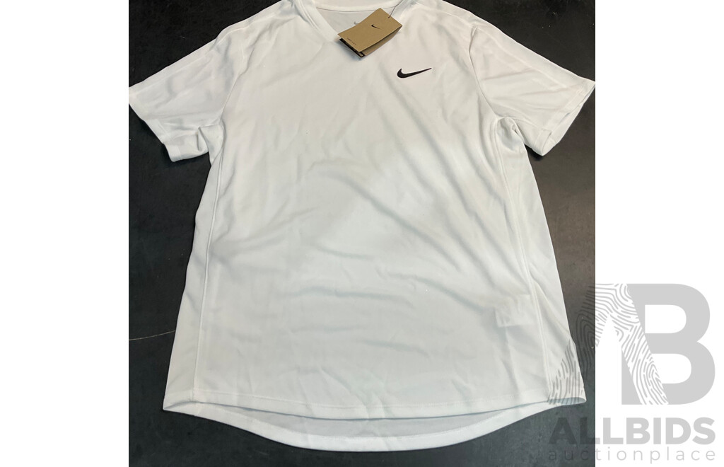 Under Armour & Nike T-Shirt /Jacket - Size M & Anko Handbag X3