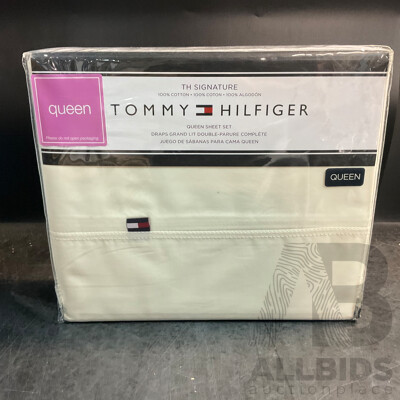 TOMMY HILFIGER TH Signature Queen Sheet Set White - RRP $249.95