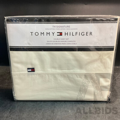 TOMMY HILFIGER TH Signature Double Sheet Set White - RRP $229.95