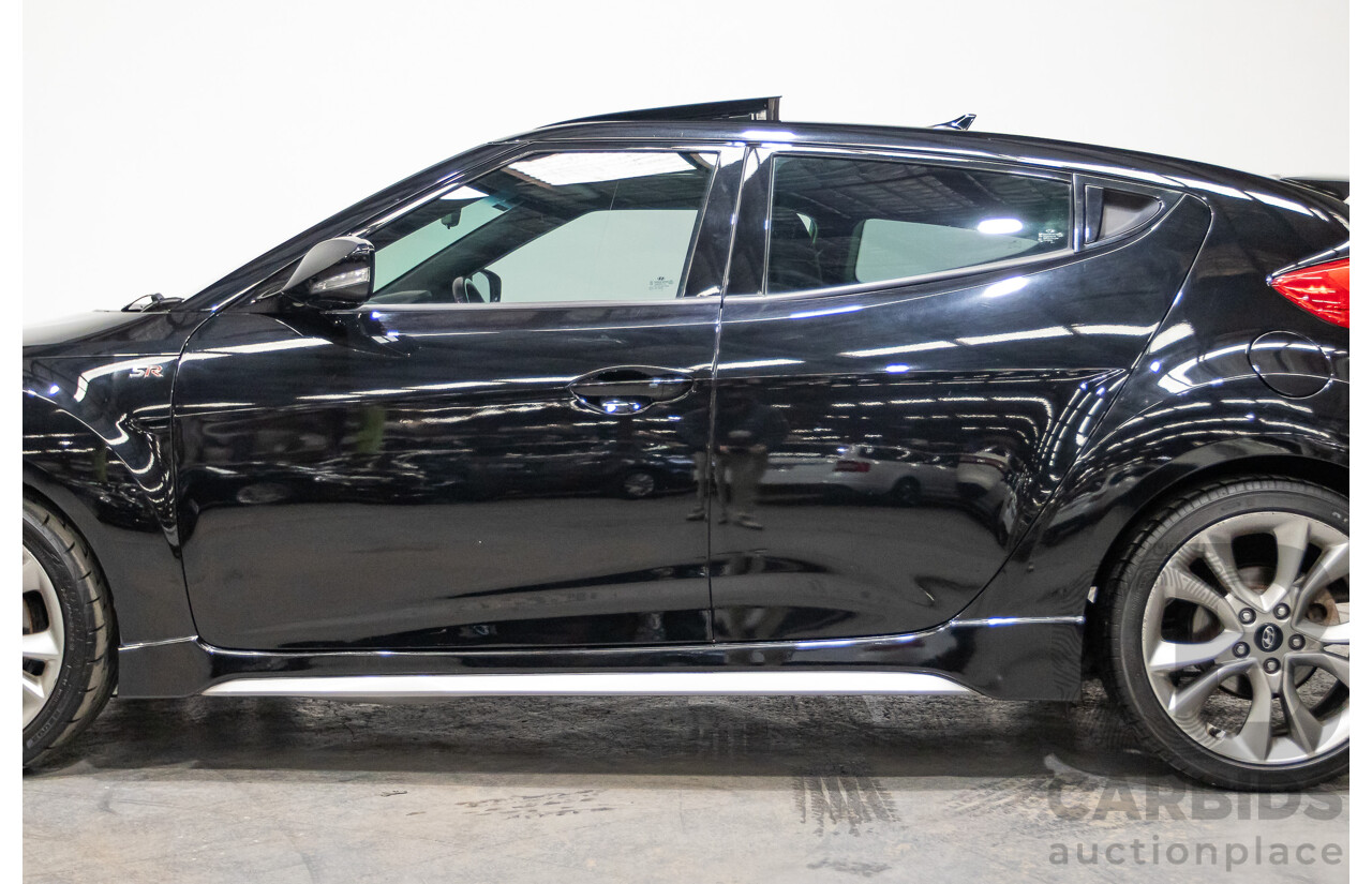10/2016 Hyundai Veloster SR Turbo FS4 SERIES 2 3D Coupe Black 1.6L