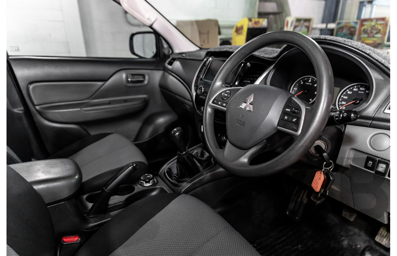 04/2018 Mitsubishi Triton GLX + (4x4) MQ MY18 4d Dual Cab Utility White Turbo Diesel 2.4L