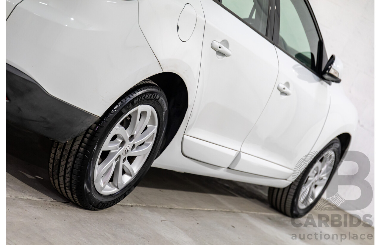 4/2015 Renault Megane Dynamique K95 MY14 4d Wagon Glacier White Turbo 1.2L