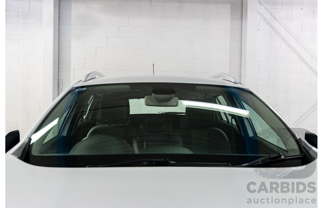 4/2015 Renault Megane Dynamique K95 MY14 4d Wagon Glacier White Turbo 1.2L
