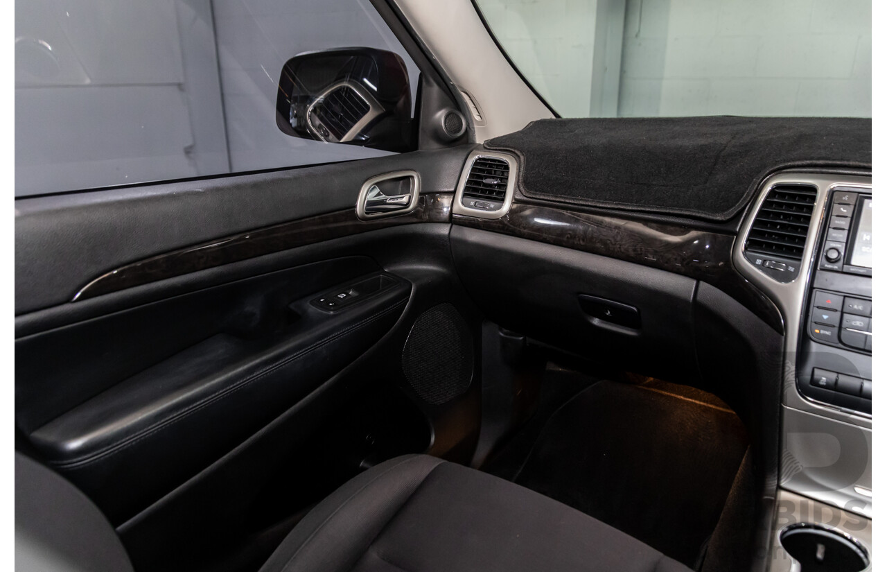 10/2012 Jeep Grand Cherokee Laredo (4x4) WK MY13 4d Wagon Deep Cherry Red Crystal Pearl Turbo Diesel V6 3.0L
