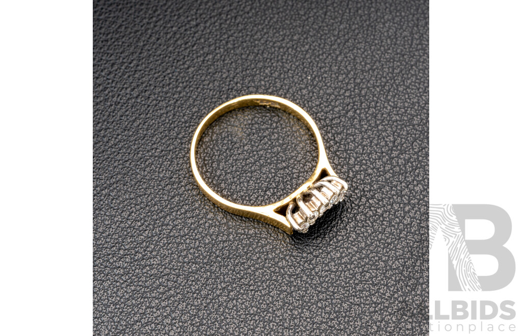 18ct Vintage Diamond Eternity Ring (Curved), Est TDW0.15ct, Size P, 3.06 Grams