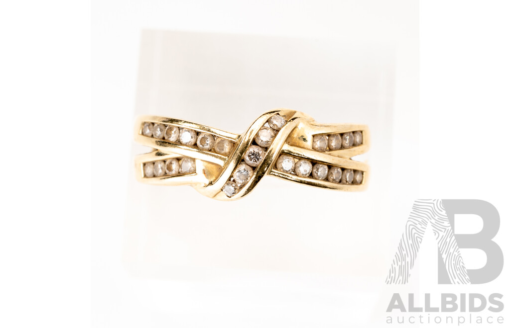 Michael Hill Jewellers 9ct Diamond Set Cluster Ring, TDW0.25ct, Size R, 3.93 Grams