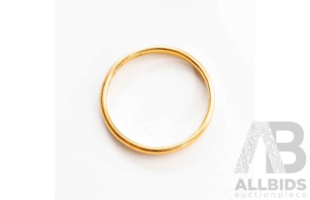 22ct Vintage Fine Wedding Ring, Size P,  2.56 Grams