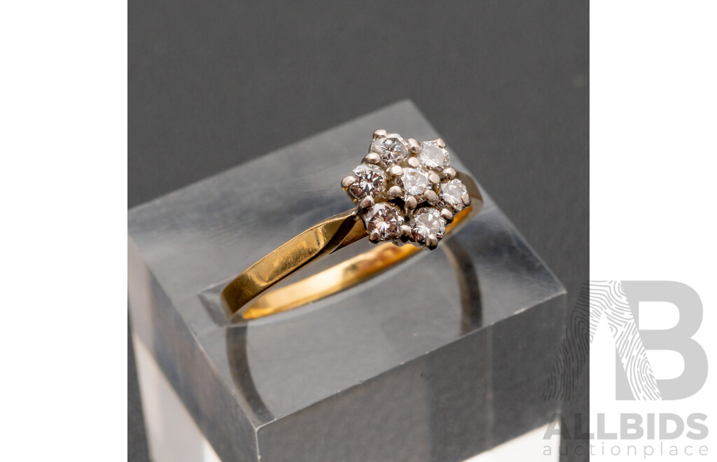 18ct Vintage Diamond Daisy Engagement Ring, Est.TDW0.025ct, Size P, 3.03 Grams