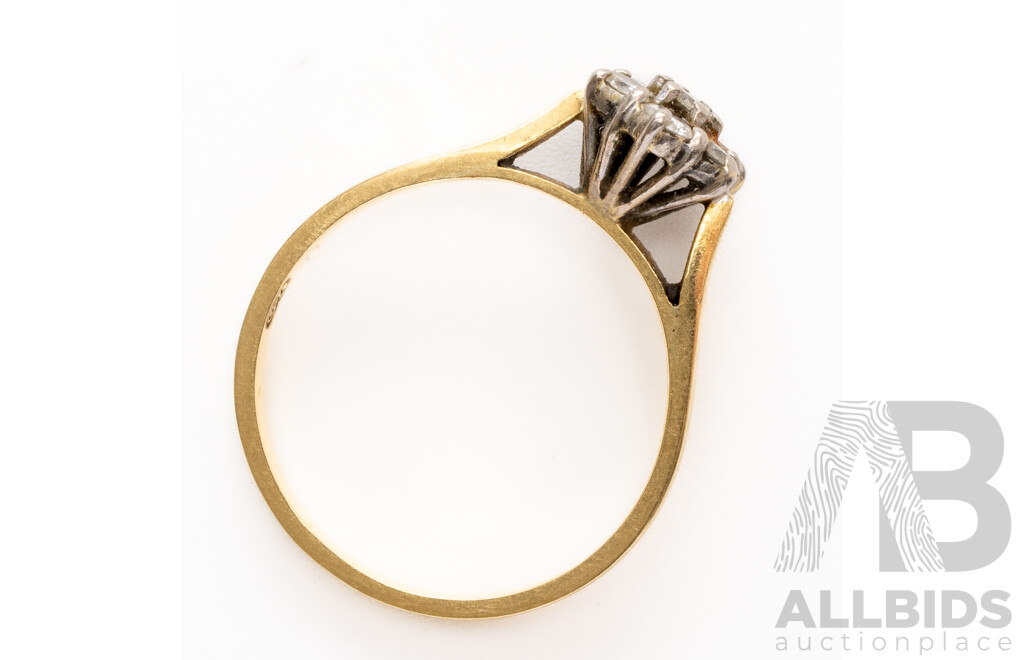 18ct Vintage Diamond Daisy Engagement Ring, Est.TDW0.025ct, Size P, 3.03 Grams