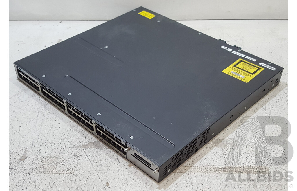 Cisco (WS-C3750X-48P-S) Catalyst 3750-X Series PoE+ 48-Port Gigabit Ethernet Switch