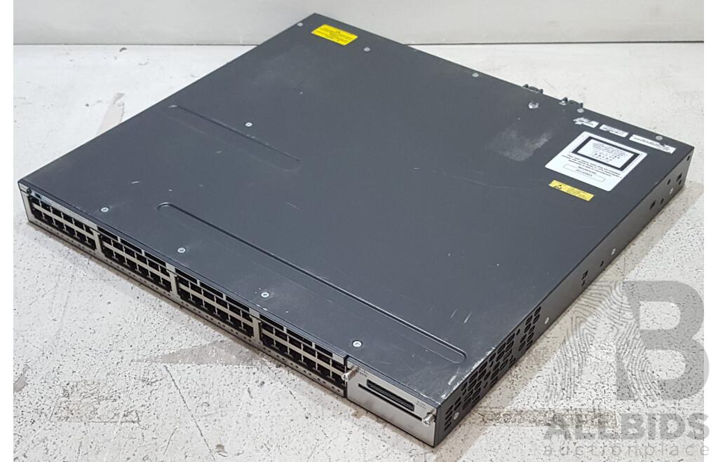 Cisco (WS-C3750X-48P-S) Catalyst 3750-X Series PoE+ 48-Port Gigabit Ethernet Switch