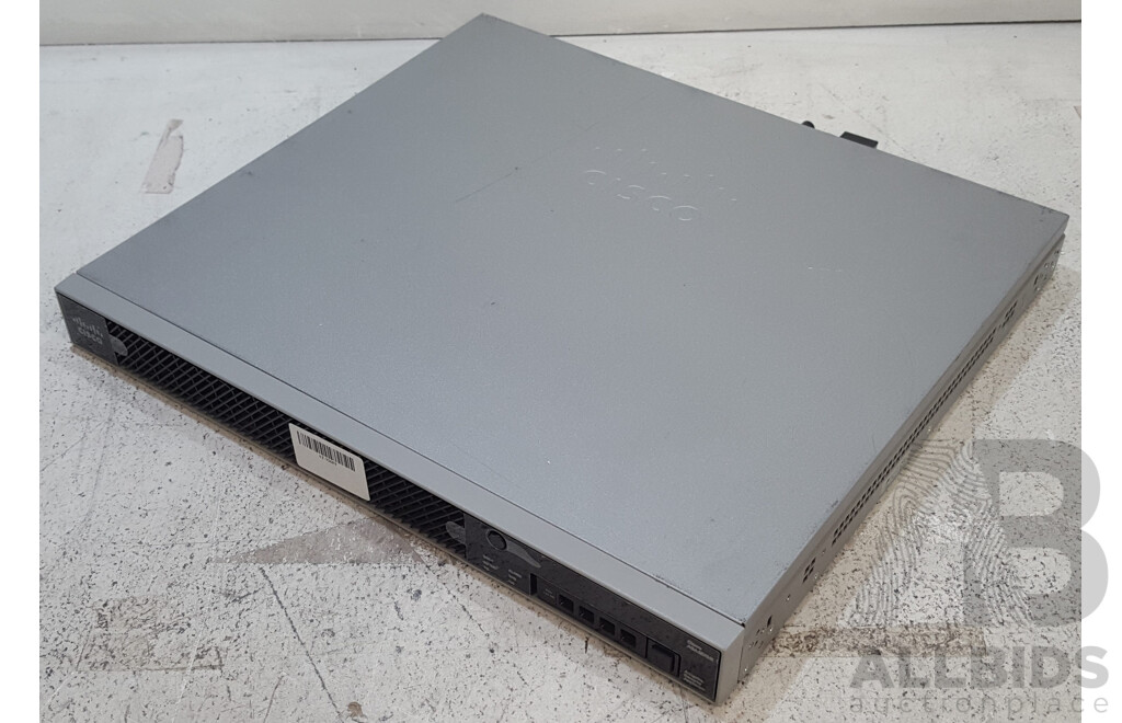 Cisco (ASA5515) ASA 5515-X Adaptive Security Appliance