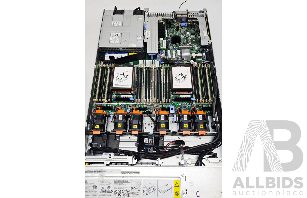 IBM System x3550 M4 Dual Intel Xeon (E5-2667 v2) 3.30GHz-4.00GHz 8-Core CPU 1RU Server w/ 32GB DDR3