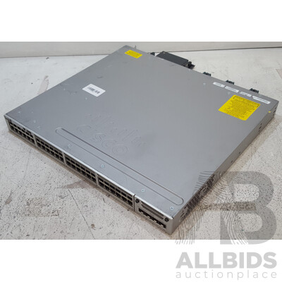 Cisco (WS-C3850-48F-S) Catalyst 3850 48 PoE+ 48-Port Gigabit Switch