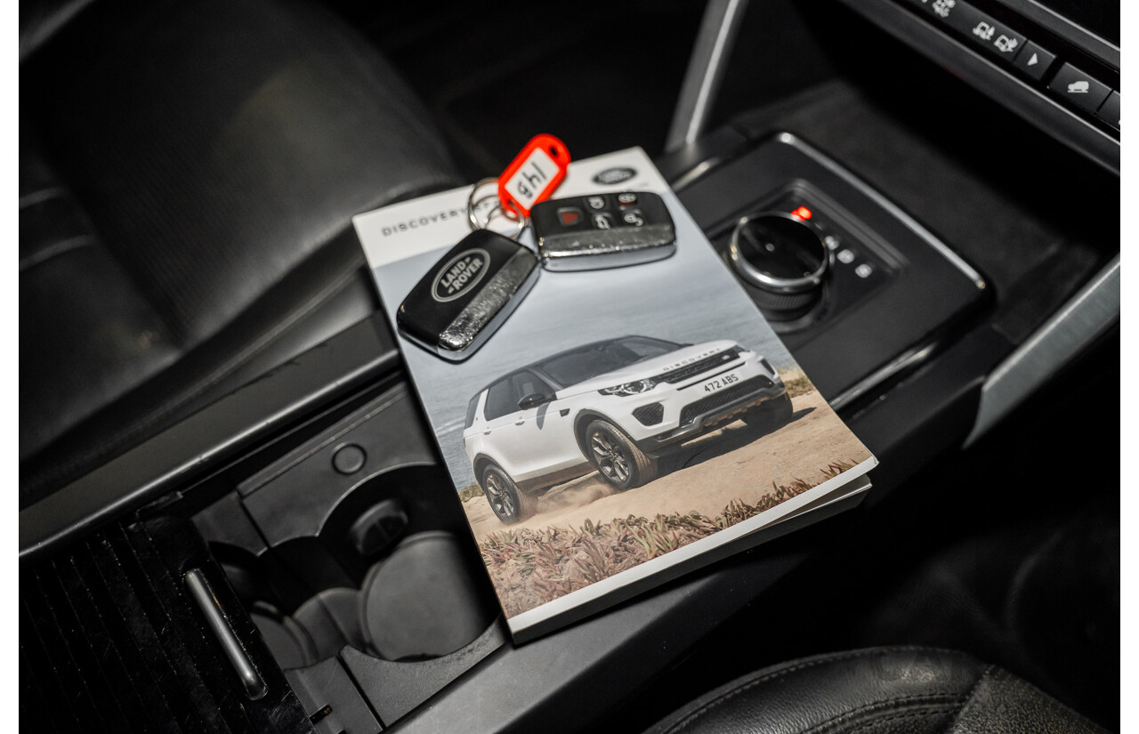02/2019 Land Rover Discovery Sport TD4 110 SE (AWD) LC MY19 4d Wagon Santorini Black Metallic Turbo Diesel 2.0L - 7 Seater