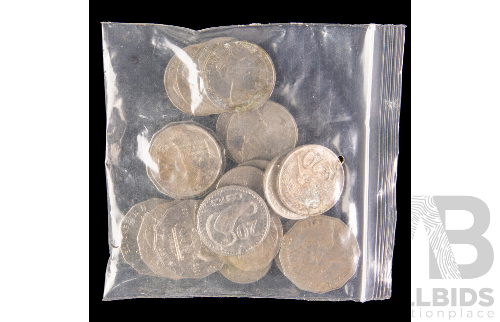 Ten Australian Pennies, Examples 1911 to 1964, Two Cent Coins, Examples 1966 to 1989, Commemorative Fifty Cent Coins 1995, 2001 QLD, New Zealand and Fiji Coins Including Fiji 1934 Silver Shilling, Vintage USA Coins