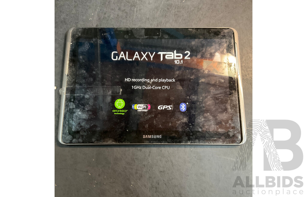 Galaxy Tab 2 10'' Tablet 16GB/3G /Wifi & Assorted of Lamps & Household Items