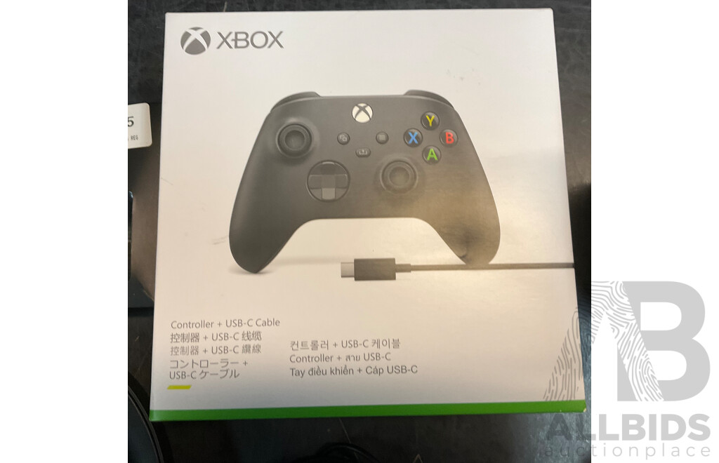 Wired XBOX Controller & XBOX, Call of Duty Headphone & Numskull Gaming Glasses & Cooler Master Mouse