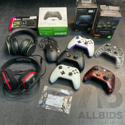 Wired XBOX Controller & XBOX, Call of Duty Headphone & Numskull Gaming Glasses & Cooler Master Mouse