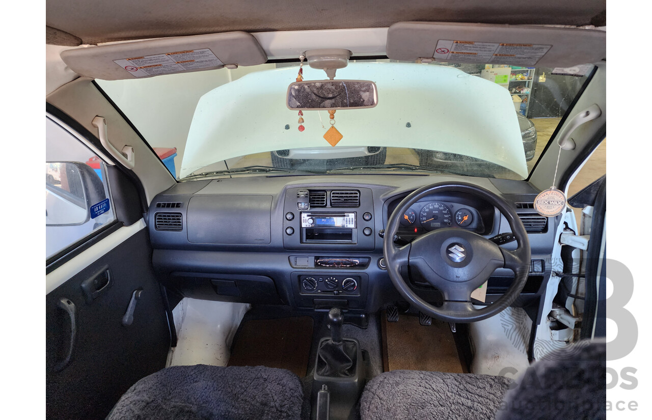 5/2006 Suzuki APV  GD 4d Van White 1.6L