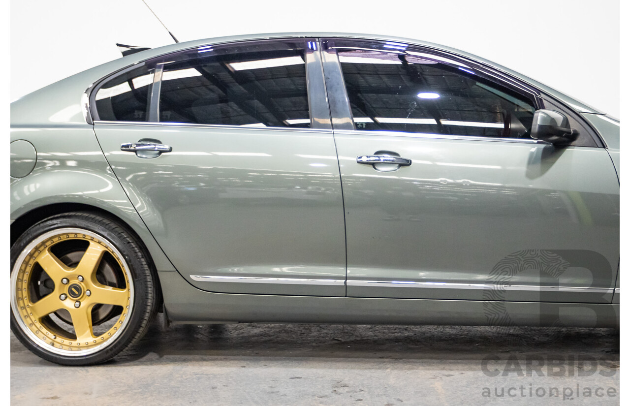 5/2013 Holden VF Calais V 4d Sedan Prussian Steel V8 6.0L