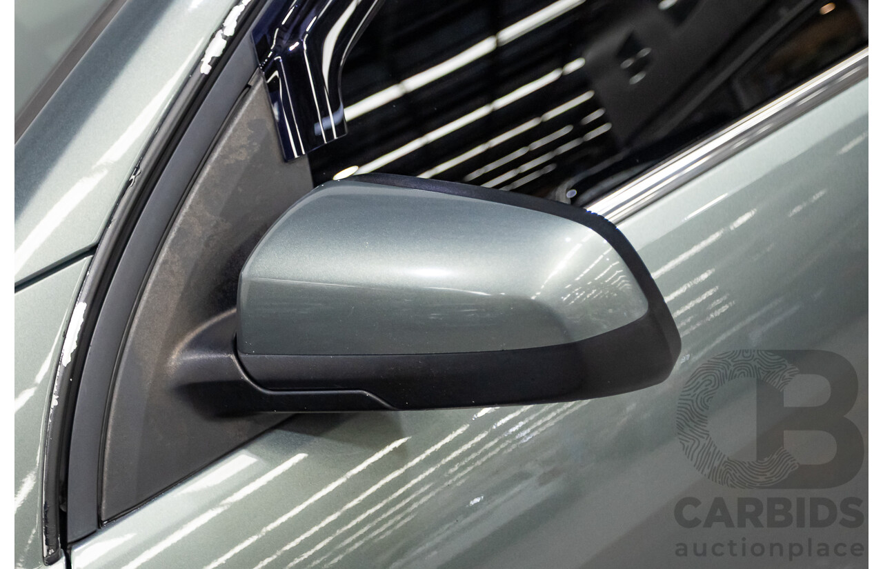 5/2013 Holden VF Calais V 4d Sedan Prussian Steel V8 6.0L