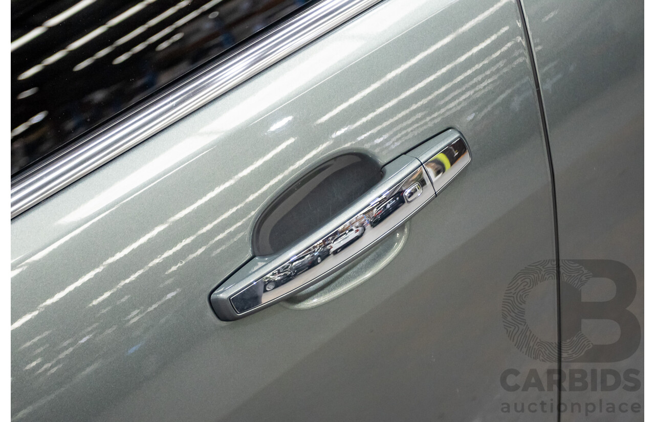 5/2013 Holden VF Calais V 4d Sedan Prussian Steel V8 6.0L