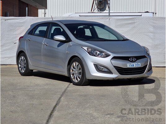 10/2012 Hyundai i30 Active 1.6 CRDi GD 5d Hatchback Sleek Silver Metallic Turbo Diesel 1.6L