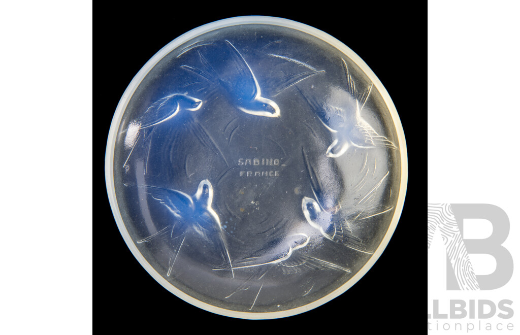 French Sabino Opalescent Glass Dish with Bird Theme